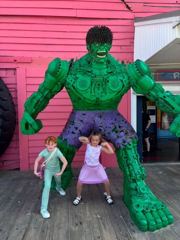 hulk on the ocean ctiy boardwalk