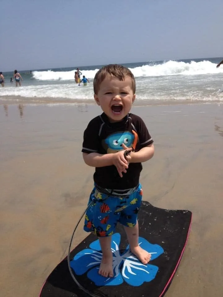 
Cathy Miller Scherer - Surfer dude. I'm not crying, I'm laughing !