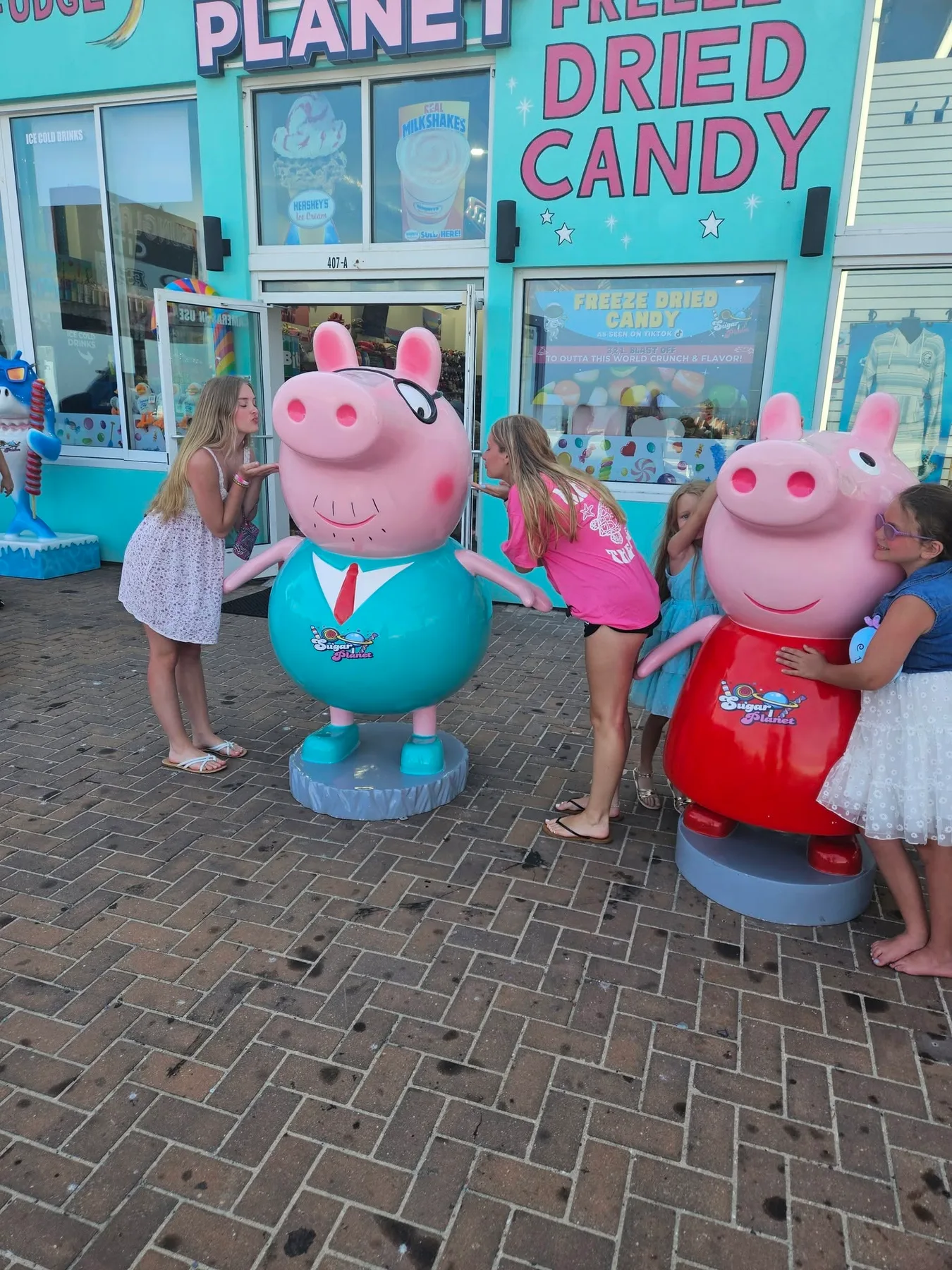 Sarah Sinclair - Getting that sugar rush in Oc