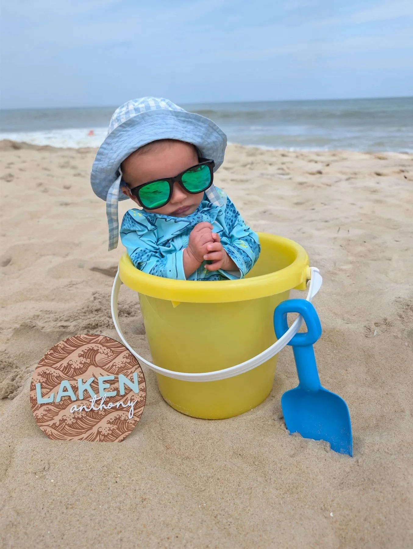 Shannon Bossart Lamosek - Laken's first time at the beach!