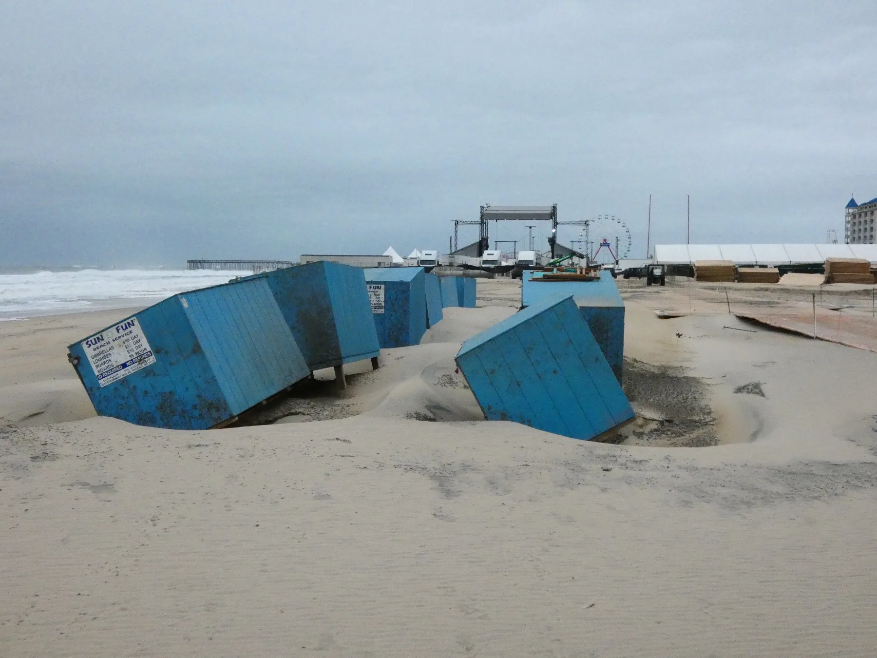barriers and windblown sand near oceans calling area