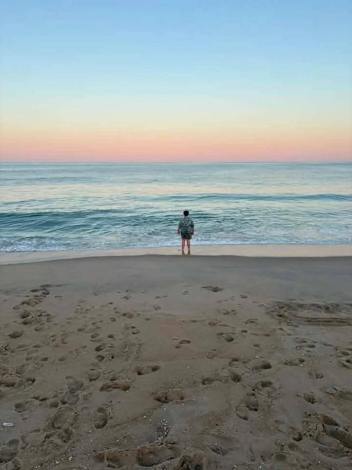
April Lynn Cairl
A͏u͏g͏u͏s͏t͏ ͏2͏1͏ ͏a͏t͏ ͏8͏:͏0͏9͏ ͏A͏M͏
  ·

My son on our last night there, just taking it all in 