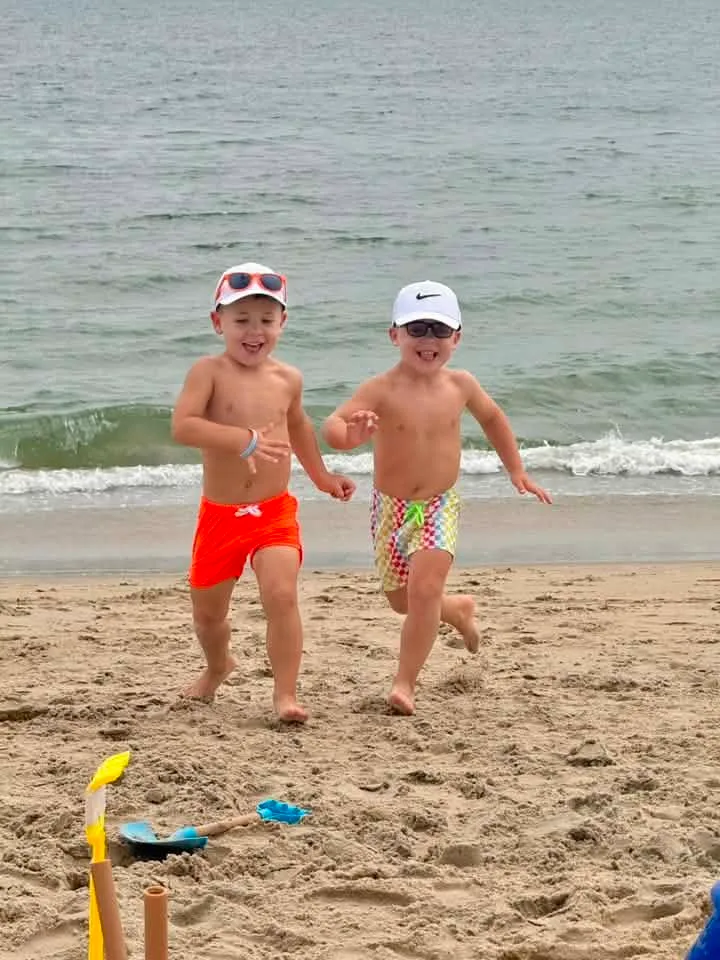 Danielle Hart
A͏u͏g͏u͏s͏t͏ ͏2͏8͏ ͏a͏t͏ ͏8͏:͏1͏8͏ ͏A͏M͏
  ·

Beach days are better when you have your best friend by your side! 🌊