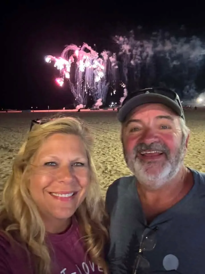 Wendy Harter Armentrout - Celebrating our 43rd anniversary at out favorite place on earth 💕🧨☀️🌊