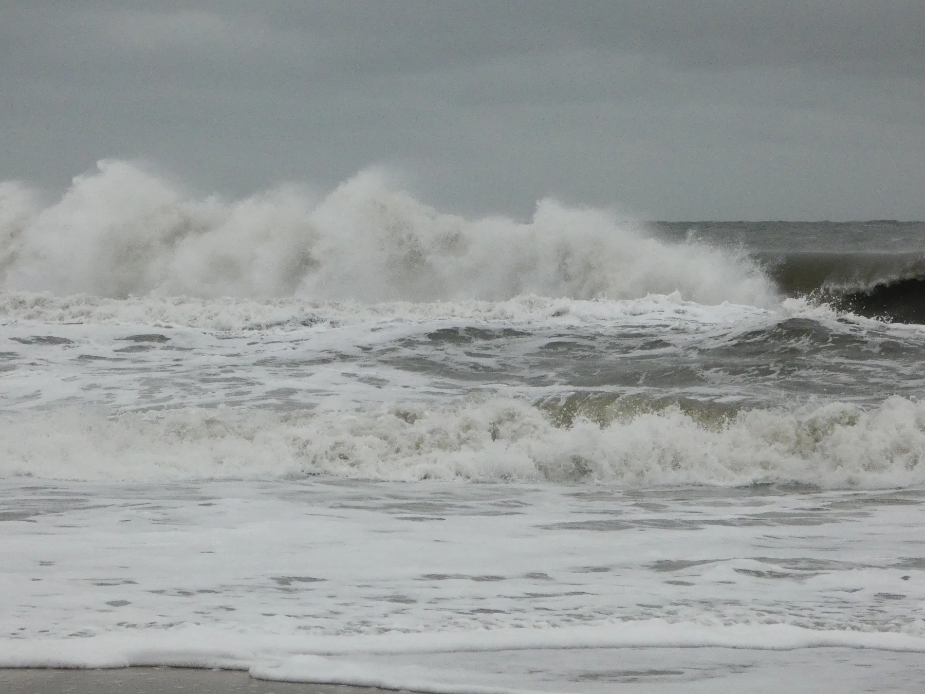 more crashing waves in ocean city md