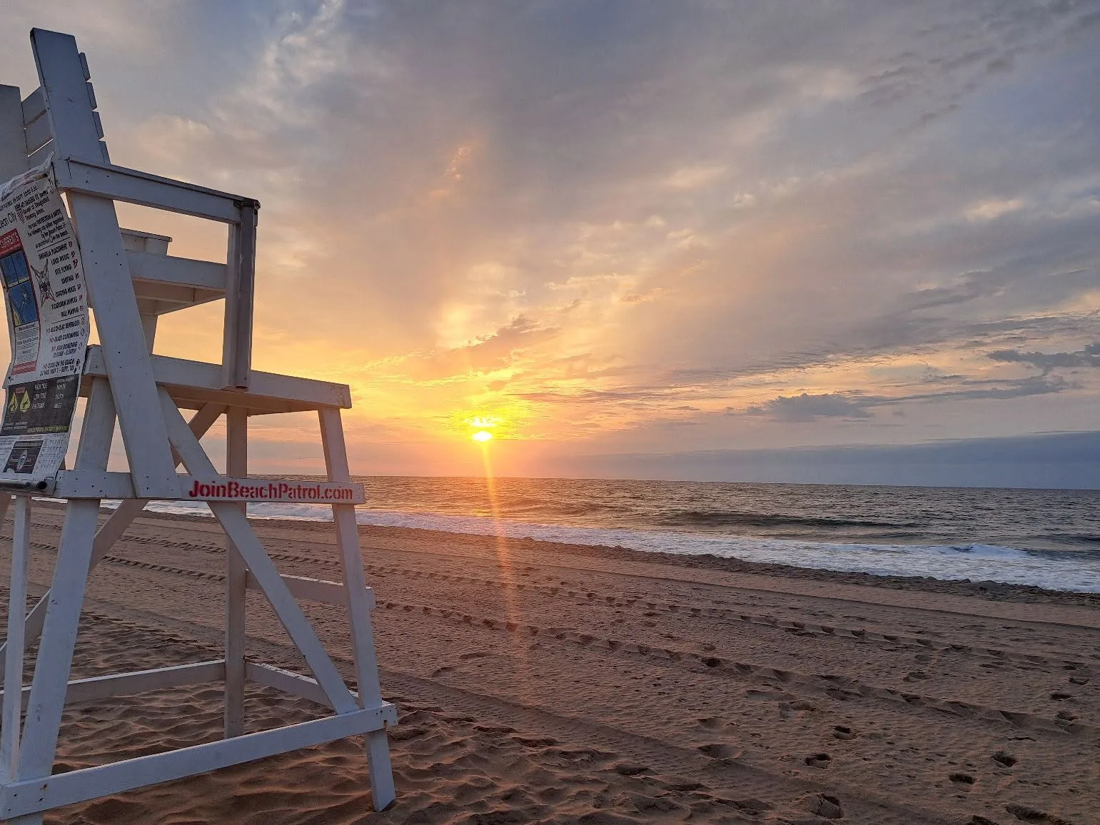 Debra Corson
J͏u͏l͏y͏ ͏3͏1͏ ͏a͏t͏ ͏8͏:͏5͏8͏ ͏A͏M͏
  ·
Ocean City sunrise. 