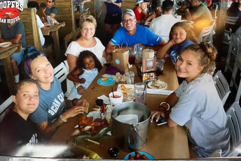 Kathy Schlotterbeck - When in Ocean City you have to have you some Crabs!!! Hoopers!!