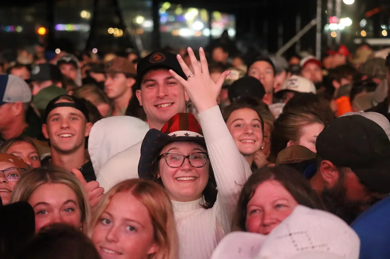 Grace and Murray got engaged during this year's Country Calling!