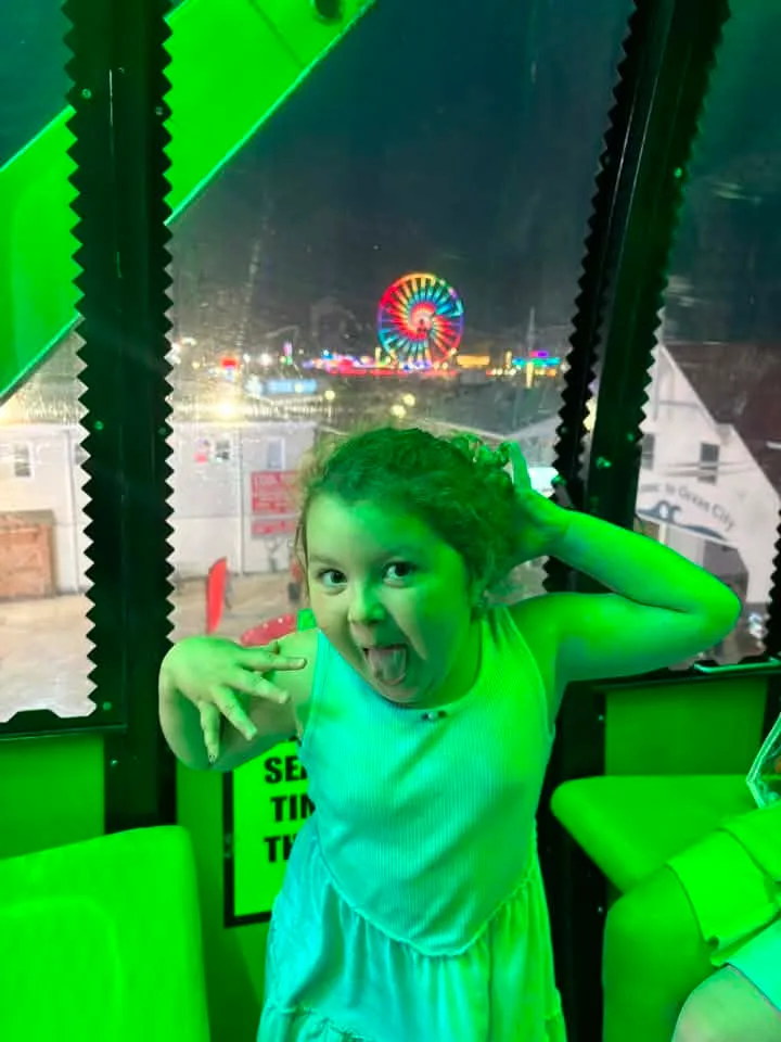Renzel Gonzãles III - Double Ferris wheel 🎡 