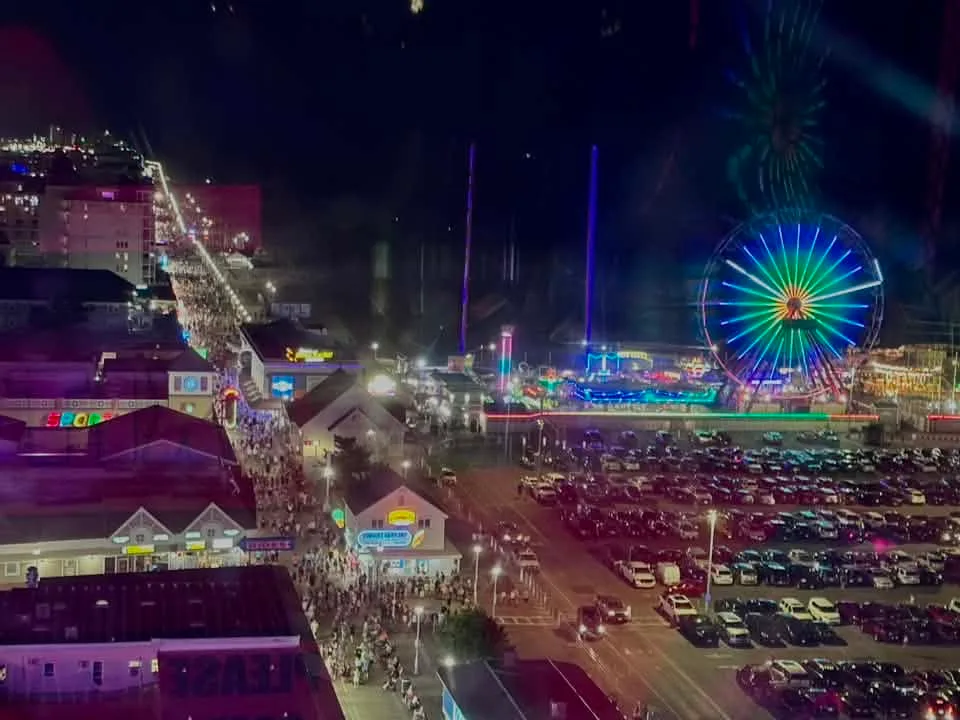 Jason Haney - Nighttime look from the Ferris wheel!