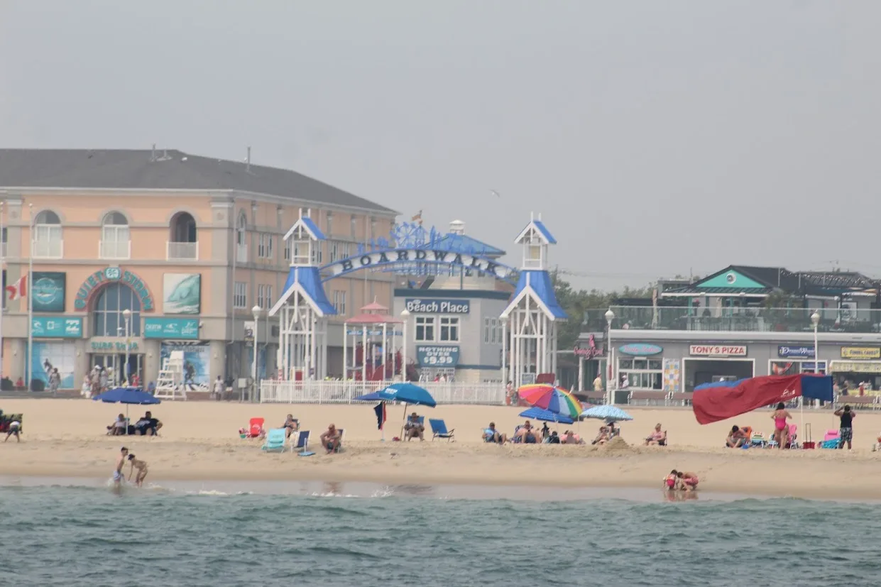 I loved seeing the beach and boardwalk from an different perspective from the Sea Rocket.