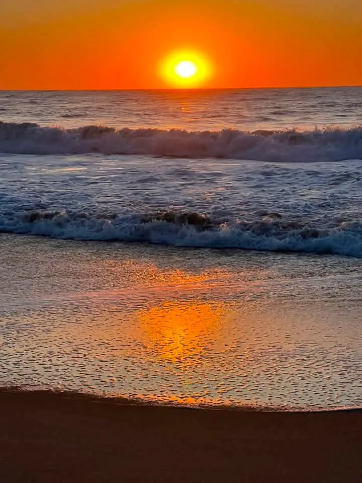 Sunday Thomas - Very proud of this beautiful sunrise we caught at 140th Street! That saying "You've seen one sunrise you've seen them all" is not true. This one is priceless.￼