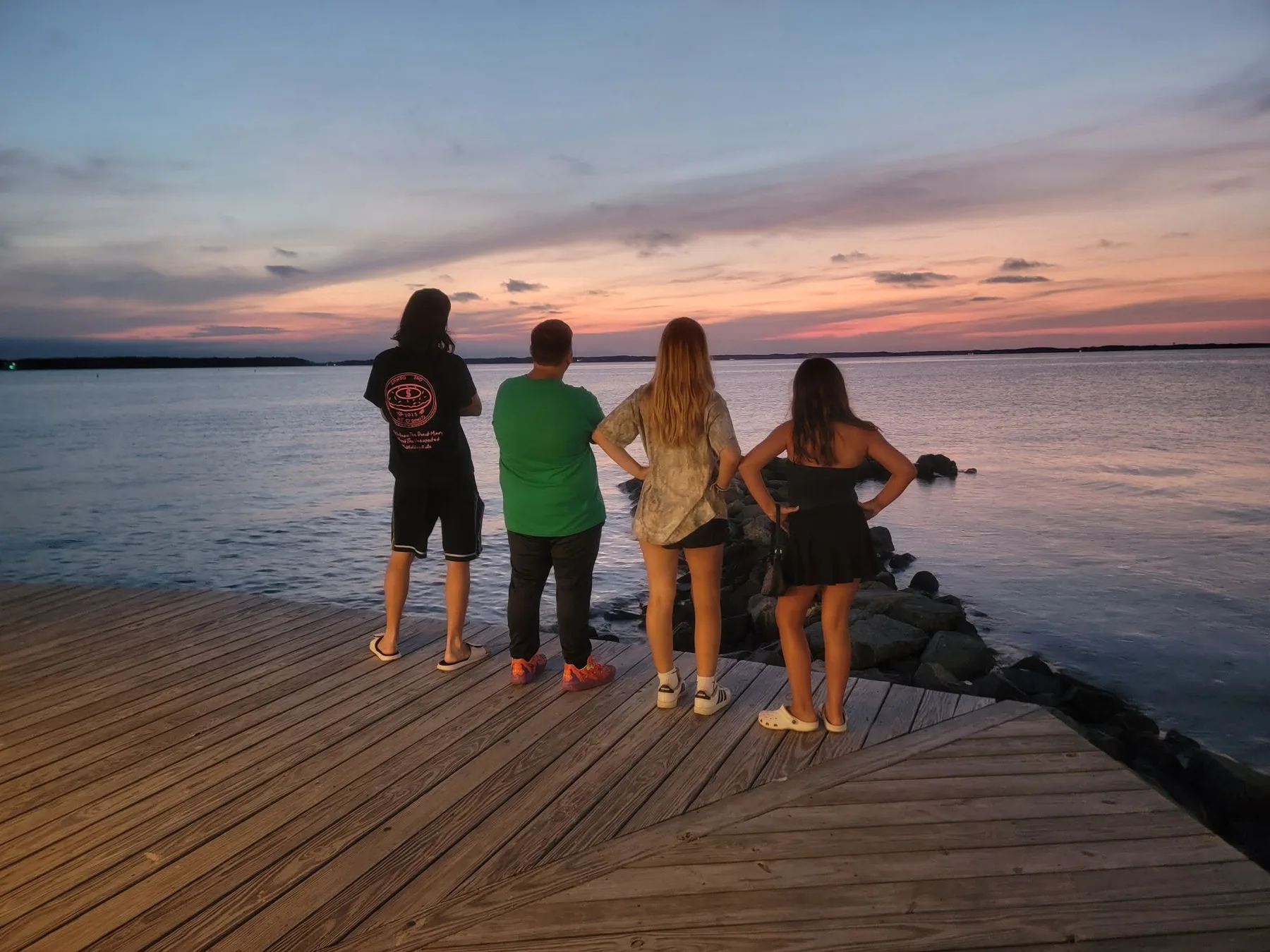 Amy Ray - We found a hidden gem (@sunset island bar and grill), the kids were enjoying the view of the beautiful 🌇