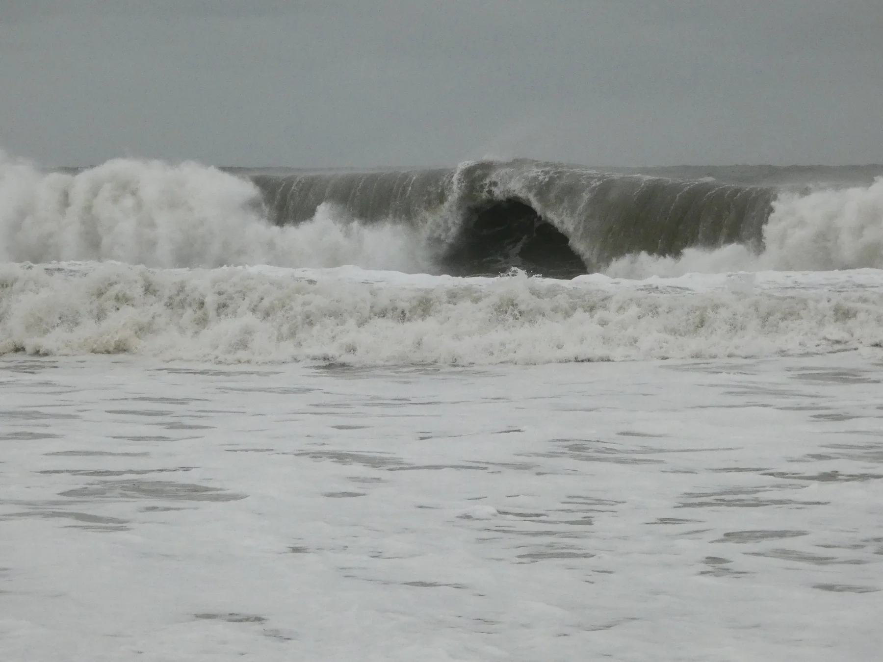 wave cave off the beach in ocean city