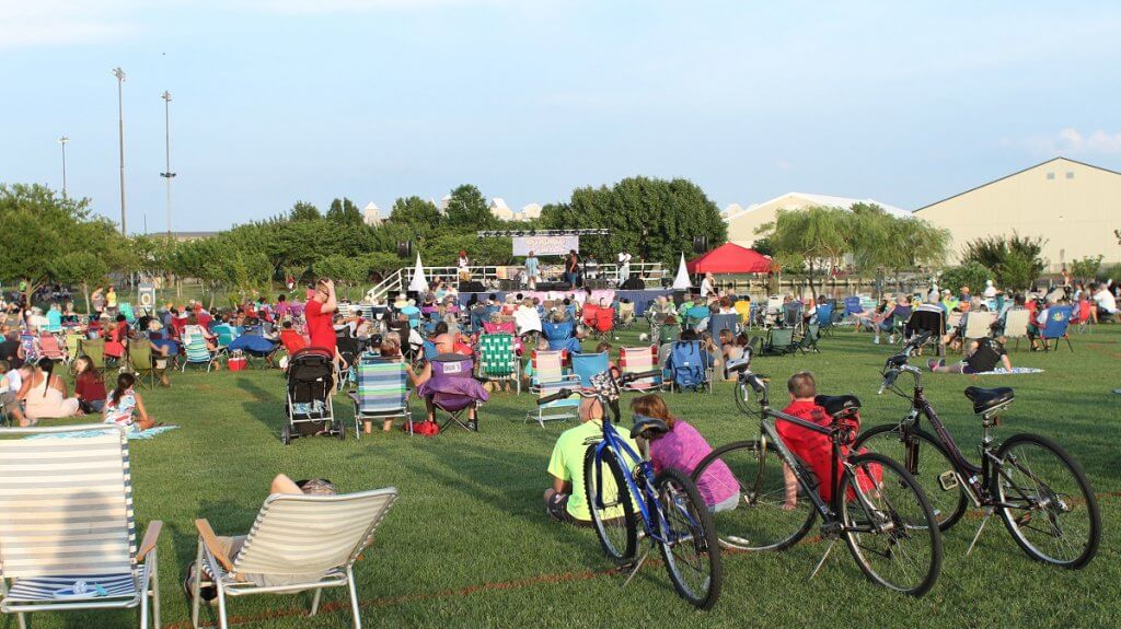 Sundaes in the Park crowd