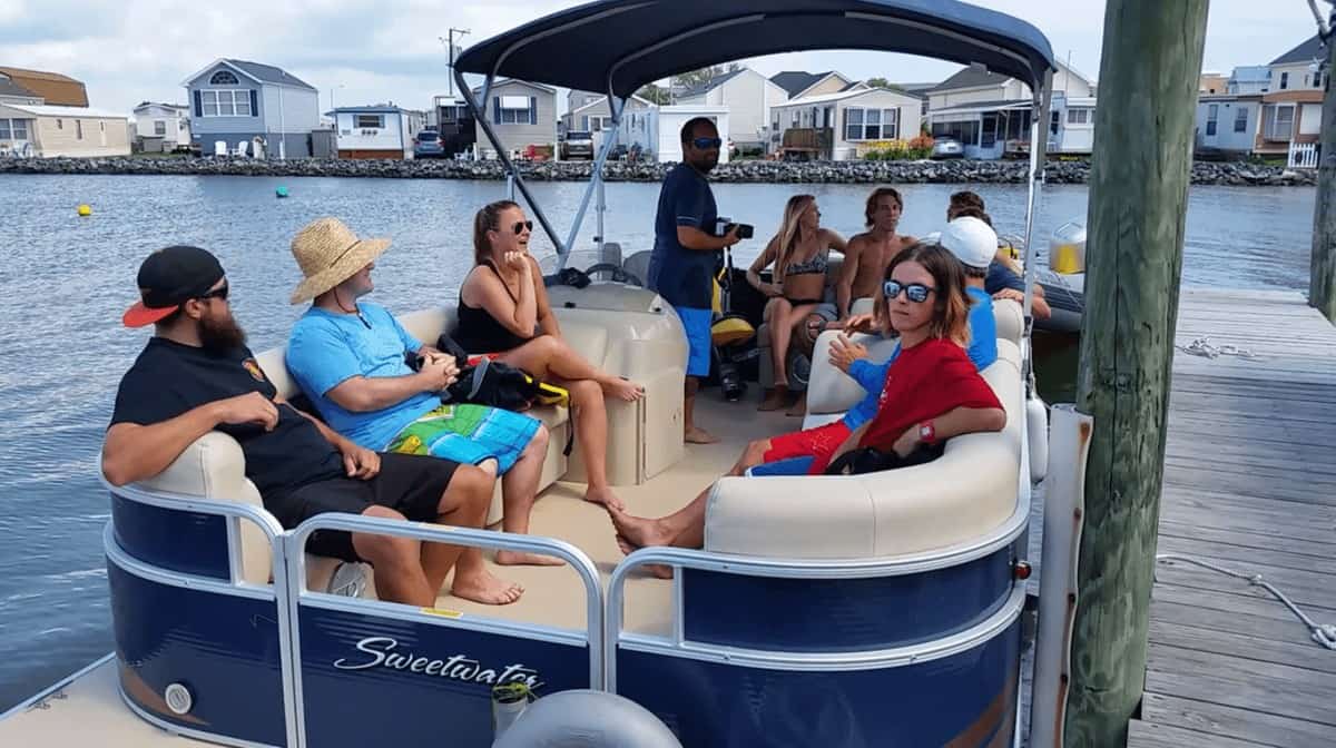 Packed into Pontoon