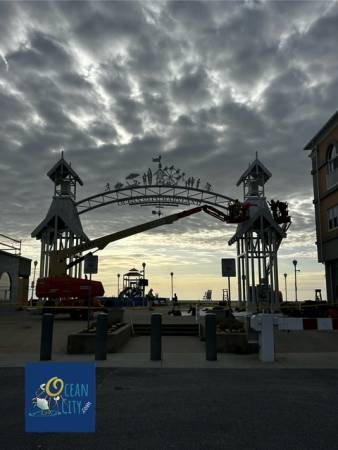 Repainting of the OC Boardwalk archway