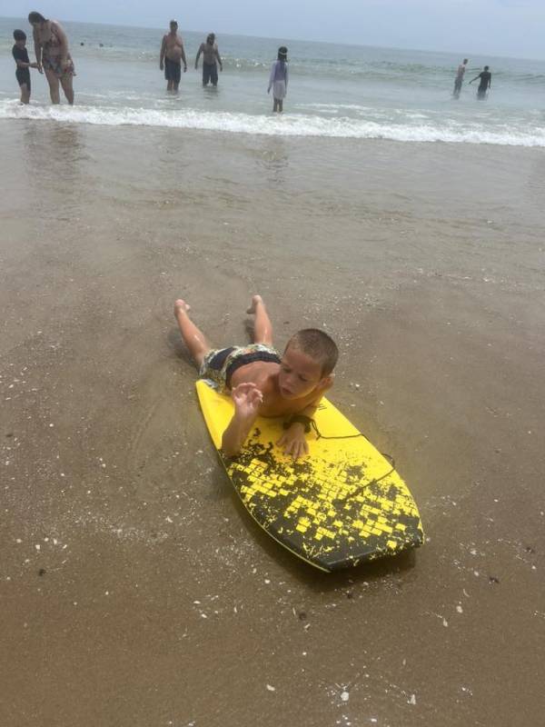 photo friday kid boogie boarding