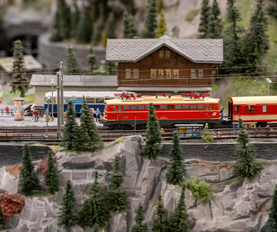 train garden Winterfest