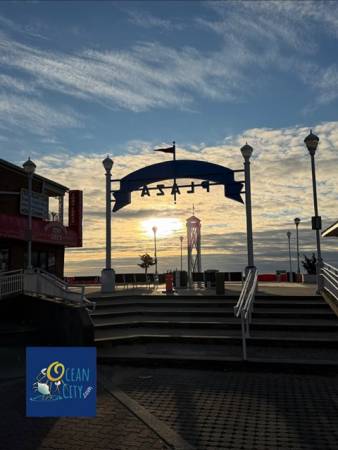 Somerset Plaza arch