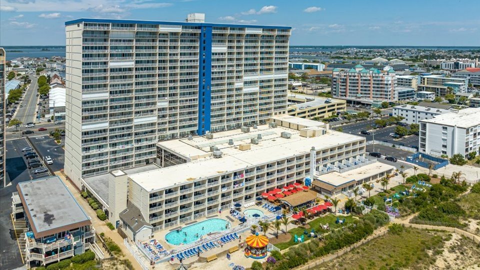 Reef 118 Oceanfront